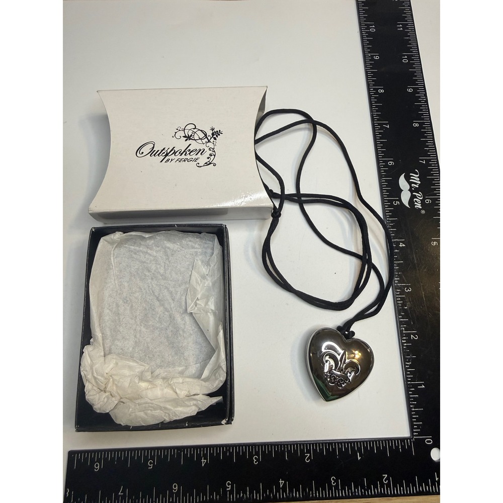 Outspoken by Fergie Avon Solid Perfume Heart Necklace Fleur De Lis Locket